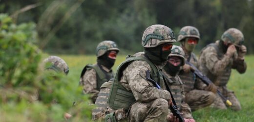 Ustawili się w szeregu, a Rosjanie otworzyli do nich ogień. Największa taka egzekucja