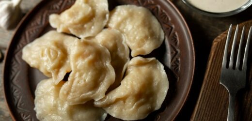 Pierogami kresowymi zajadała się rodzina babci we Lwowie. Lepię je chętniej niż ruskie
