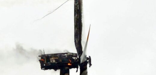 Pożar wiatraka niedaleko Koszalina. Dym widoczny z kilkunastu kilometrów