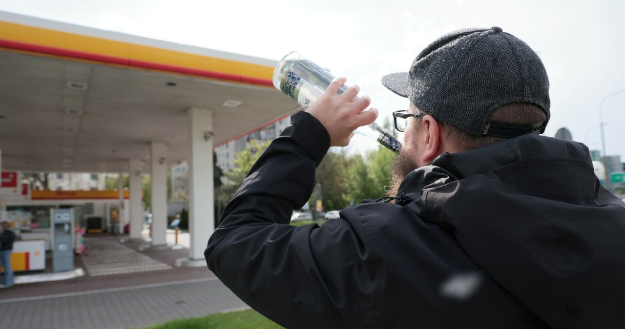 Brzózka: Należy wyeliminować alkohol ze stacji paliw