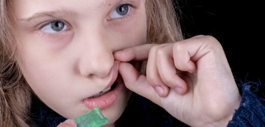 Uwaga na snusy. Nowa, groźna moda wśród nastolatków
