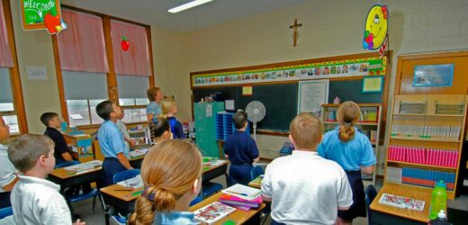 Polacy wypowiedzieli się nt. religii w szkole. Sondaż zaskakuje