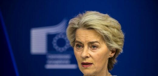 SMS-ami Ursuli von der Leyen i szefa Pfizera zajmie się unijny sąd