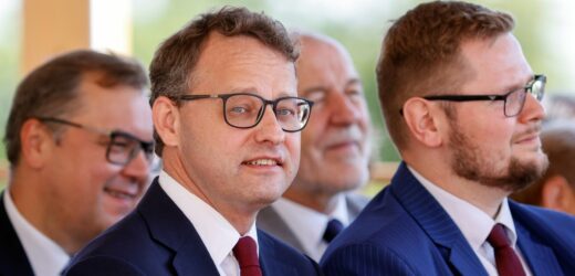 ​Marszałek Sejmu wydał komunikat ws. immunitetu Romanowskiego i Wosia