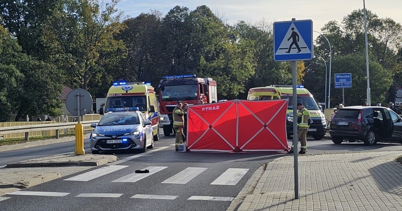 Wjechał na pasach w ojca z dwójką dzieci. Nie żyje 6-latek