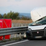 Tragiczny wypadek w Medyce. Bus uderzył w ciężarówkę