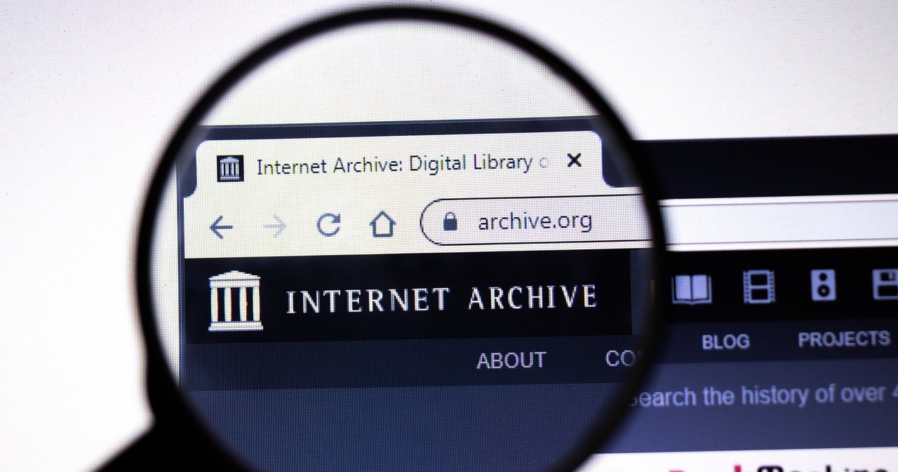 Dane 31 mln osób wykradzione. Atak hakerski na Internet Archive