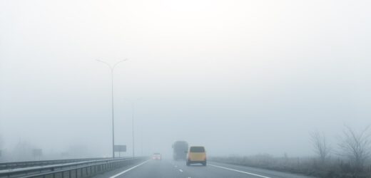 IMGW ostrzega przed gęstą mgłą