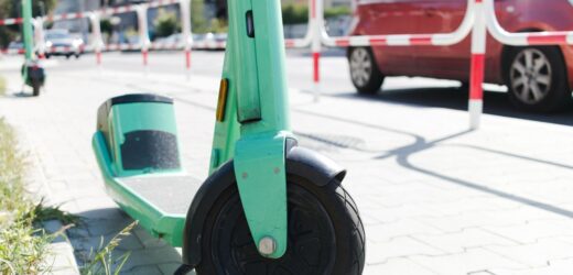 Niemal 3 tys. złotych mandatu dla pijanego 47-latka na hulajnodze