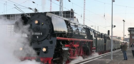 Gratka dla miłośników kolei. Zabytkowa lokomotywa w Szczecinie