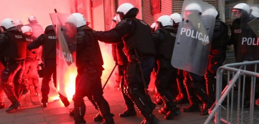 Koniec anonimowości w szeregach policji. Nowe oznaczenia po skandalu na Marszu Niepodległości