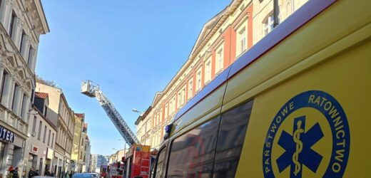Pożar kamienicy w Bydgoszczy. Jedna osoba poszkodowana