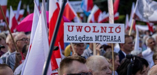 Prokuratura zmieniła zarzuty księdzu Michałowi Olszewskiemu