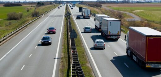 Będzie więcej płatnych dróg dla ciężarówek i autobusów. Jest zapowiedź rządu
