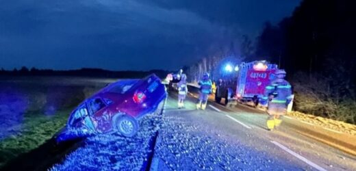 Wyprzedzał inne auta. Zginęły dwie osoby