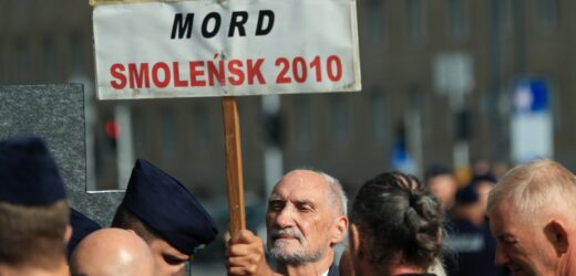 Kosiniak-Kamysz o raporcie MON: Wszystkie aspekty pracy komisji smoleńskiej oceniono negatywnie