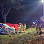 Policja poszukuje świadków wypadku. Auto zderzyło się z ciągnikiem