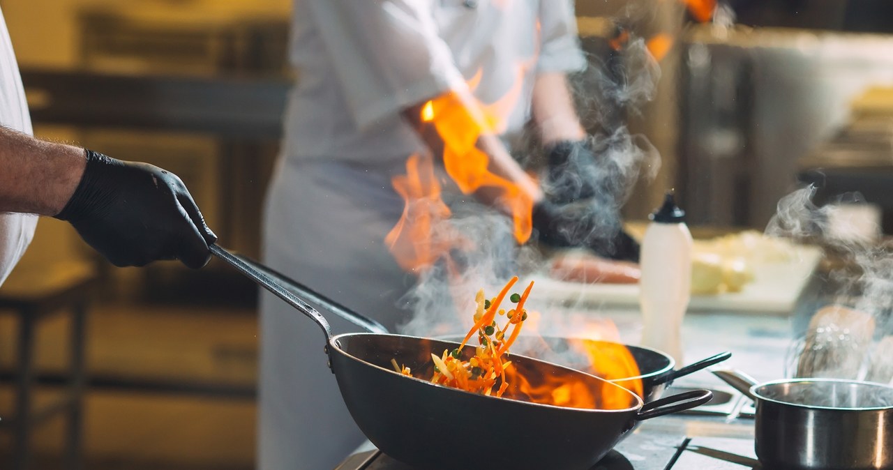 Szokujące sceny w restauracji. Szef kuchni zaatakował niezadowolonego klienta