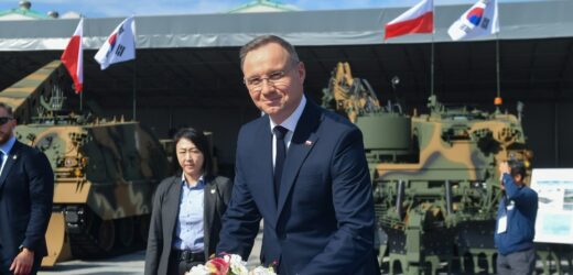 Duda: Nie przekażemy nikomu broni, którą kupiliśmy za miliardy
