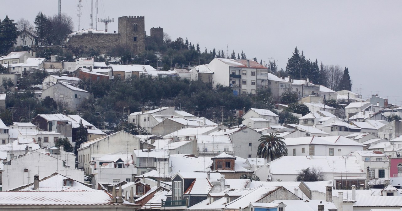 Portugalia: Po fali upałów, spadł śnieg