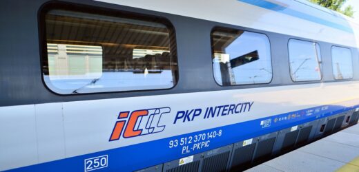 W nocy z soboty na niedzielę zmiana czasu. Pociągi będą miały postój