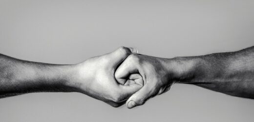 Sondaż ws. związków partnerskich zaskakuje. Seniorzy „za”, młodzi też, ale z rezerwą