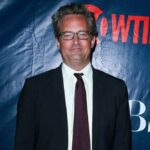 „Wpadniesz, draniu”. Bliscy Matthew Perry’ego o osobach odpowiedzialnych za jego śmierć