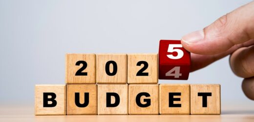 Deficyt budżetowy większy niż zakładano, ale bez cięć w wydatkach