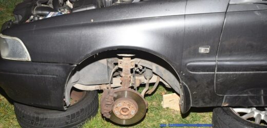 Śmiertelny wypadek podczas zmiany opon. 56-latek przygnieciony przez auto