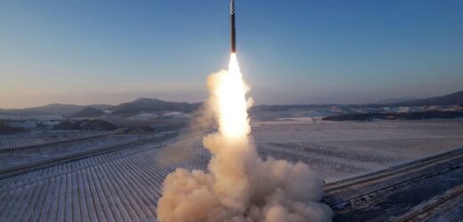 Korea Północna wystrzeliła pocisk balistyczny dalekiego zasięgu. „Najdłuższy lot w historii”
