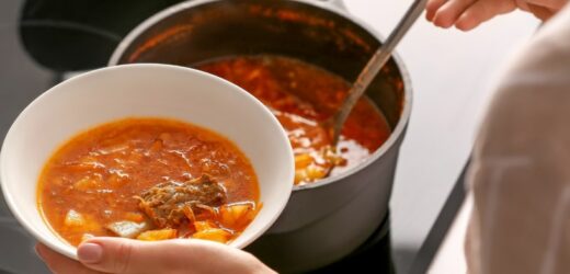 Szkodliwe dodatki do zupy. Grożą szybkim przyrostem kilogramów