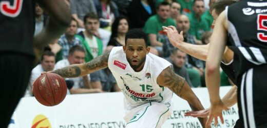 Walter Hodge znów zagra w Zastalu