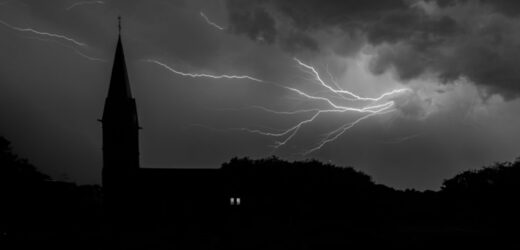 Dzieci uczestniczyły w nabożeństwie. Piorun zabił kilkanaścioro z nich