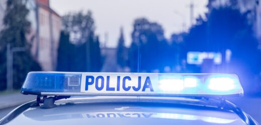 Nietypowa kryjówka. Policja znalazła go w pokrowcu na ubranie