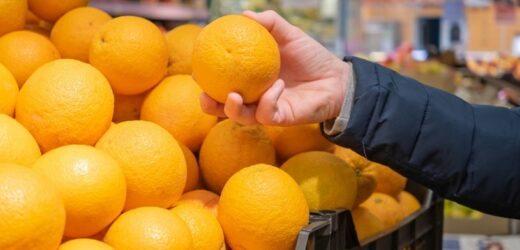 Nie lubisz kwaśnych pomarańczy z pestkami? Wiemy, jak rozpoznać słodkie odmiany