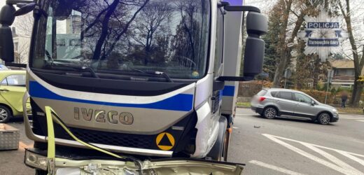 Kierowca więźniarki wymusił pierwszeństwo. Kolizja w Tarnowskich Górach