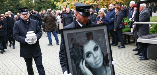 Pogrzeb Elżbiety Zającówny. Aktorka spoczęła na Cmentarzu Grębałów w Krakowie