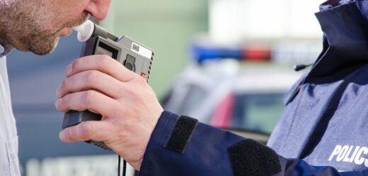 ​Świadek zatrzymał pijanego kierowcę. Okazało się, że to policjant