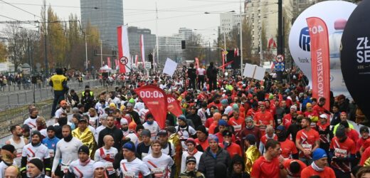 Bieg Niepodległości w Warszawie przyciągnął tłumy. Kto stanął na podium?
