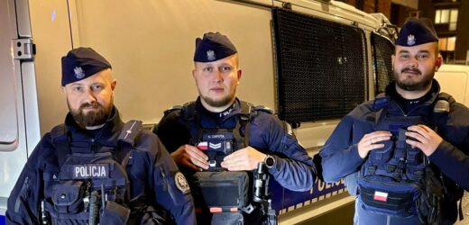 Roczny chłopiec przestał oddychać. Interwencja policjantów