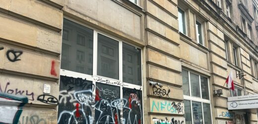 Bazgroły szpecą Marszałkowską. Co na to miasto?