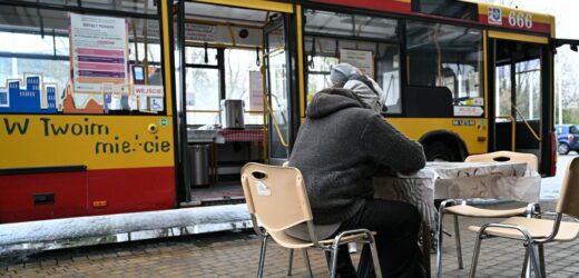Rzeszowski „Autobus ciepła” wyjechał na ulice miasta
