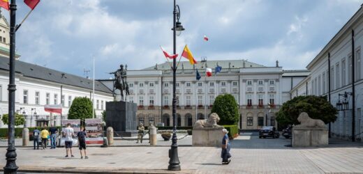 Czy w tym miesiącu poznamy przyszłego prezydenta? Najpierw karty odsłoni KO, potem PiS