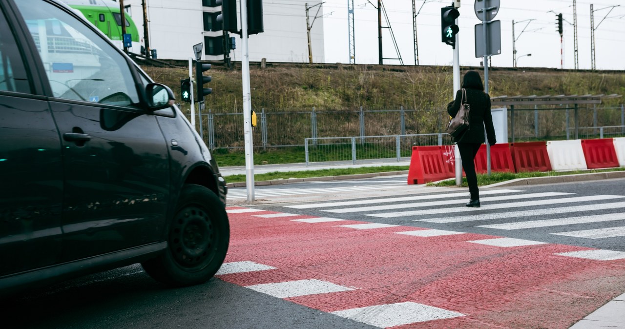 ​Były wiceszef Służby Więziennej potrącił na pasach kobietę. Śledztwo umorzono