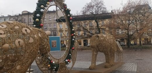 Kraków stroi się na święta