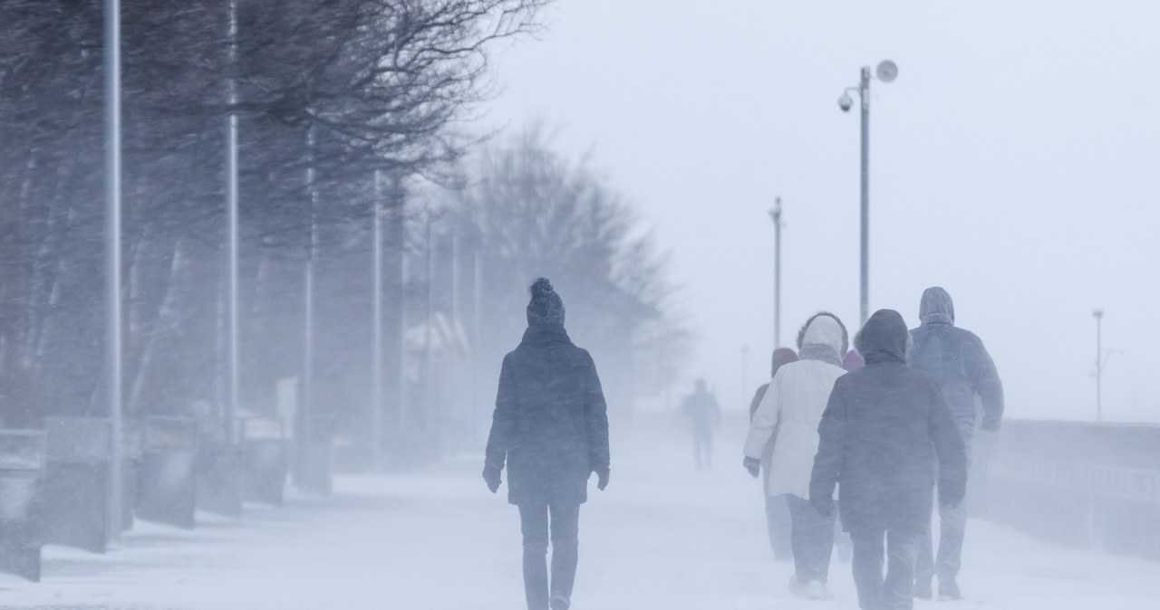 Opady śniegu, ostrzeżenie przed wiatrem. IMGW wydał alerty