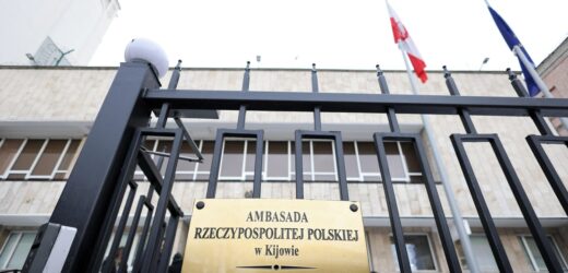 Podwyższone ryzyko ataków w Kijowie. „Ambasada RP działa normalnie”