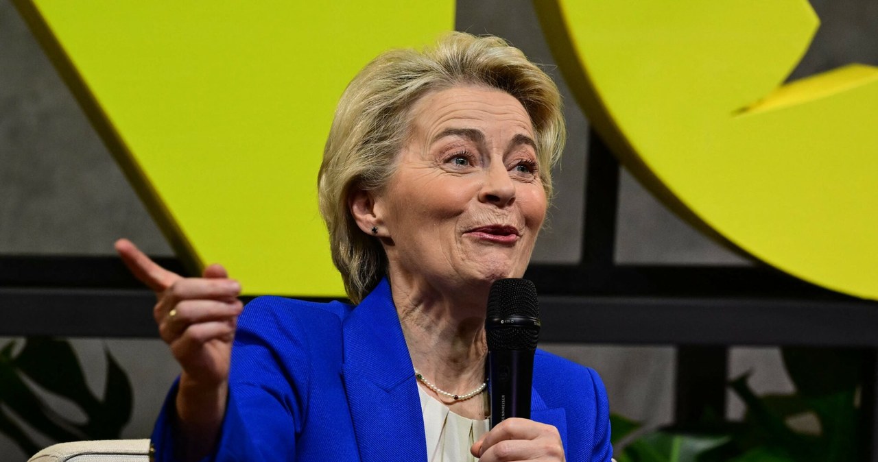 Ursula von der Leyen udzielała pierwszej pomocy pasażerowi samolotu