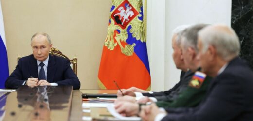 Umorzenie kredytu w zamian za „walkę” w Ukrainie. Desperacja Putina?