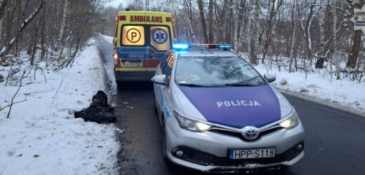 16-latek spadł z urwiska przy drodze. Spędził noc w zaspie śniegu
